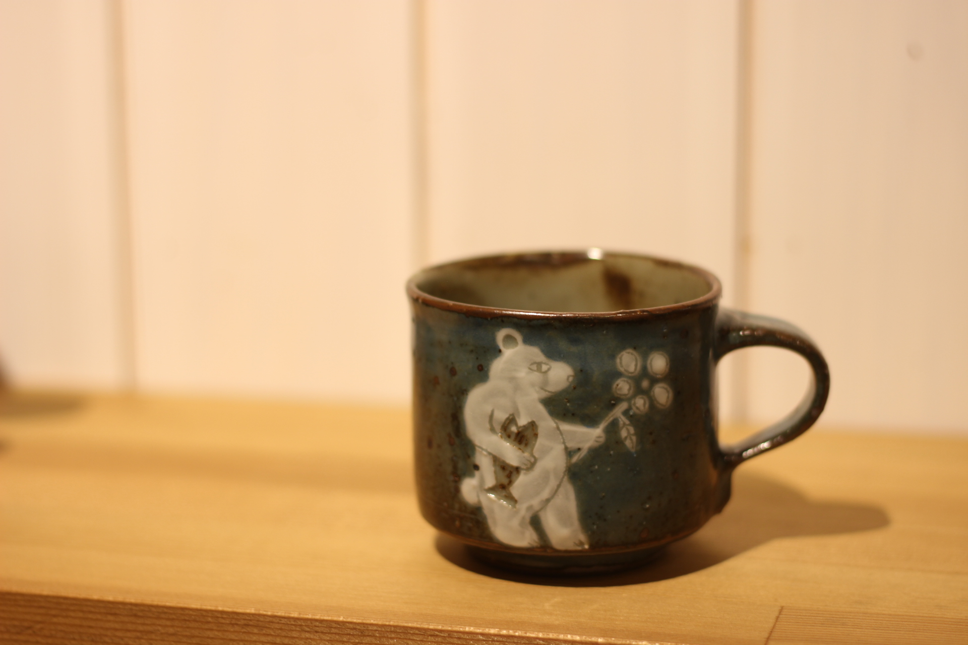 皐月窯　赤砥コーヒーカップ（熊）